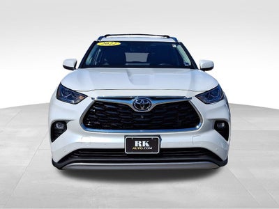 2022 Toyota Highlander Platinum