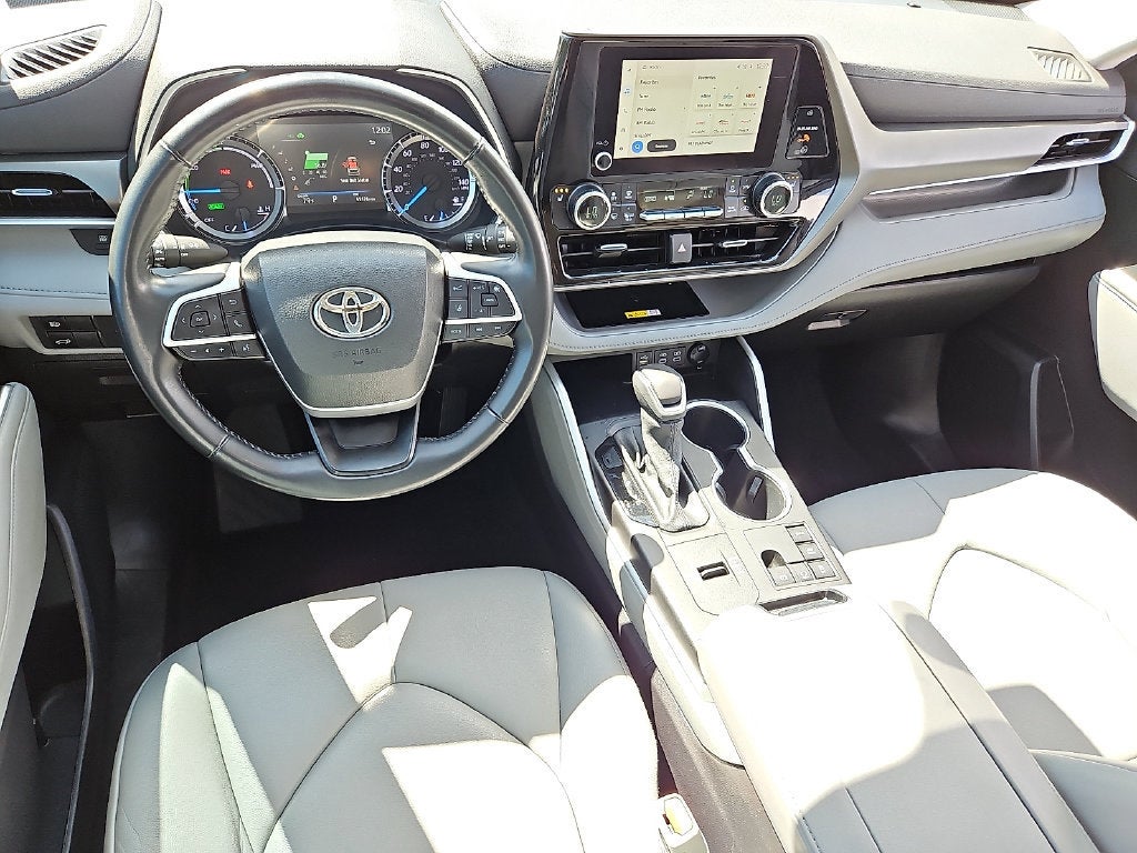 2023 Toyota Highlander Hybrid XLE