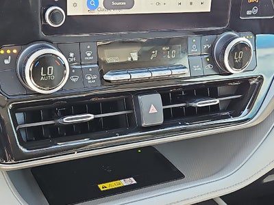 2023 Toyota Highlander Hybrid XLE