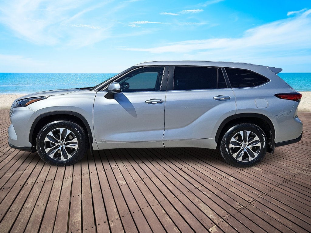 2023 Toyota Highlander Hybrid XLE