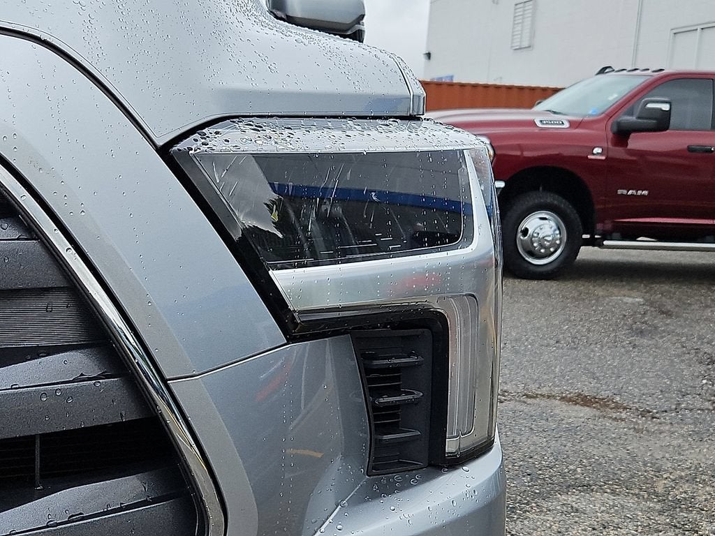 2023 Toyota Sequoia SR5