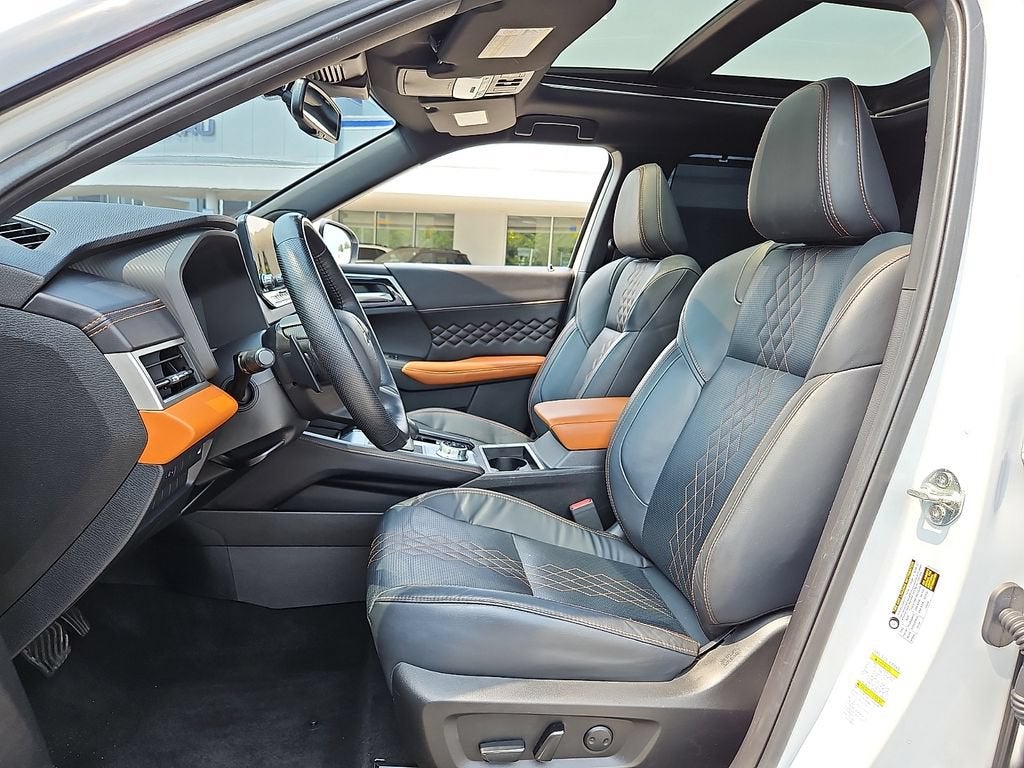 2022 Mitsubishi Outlander SEL