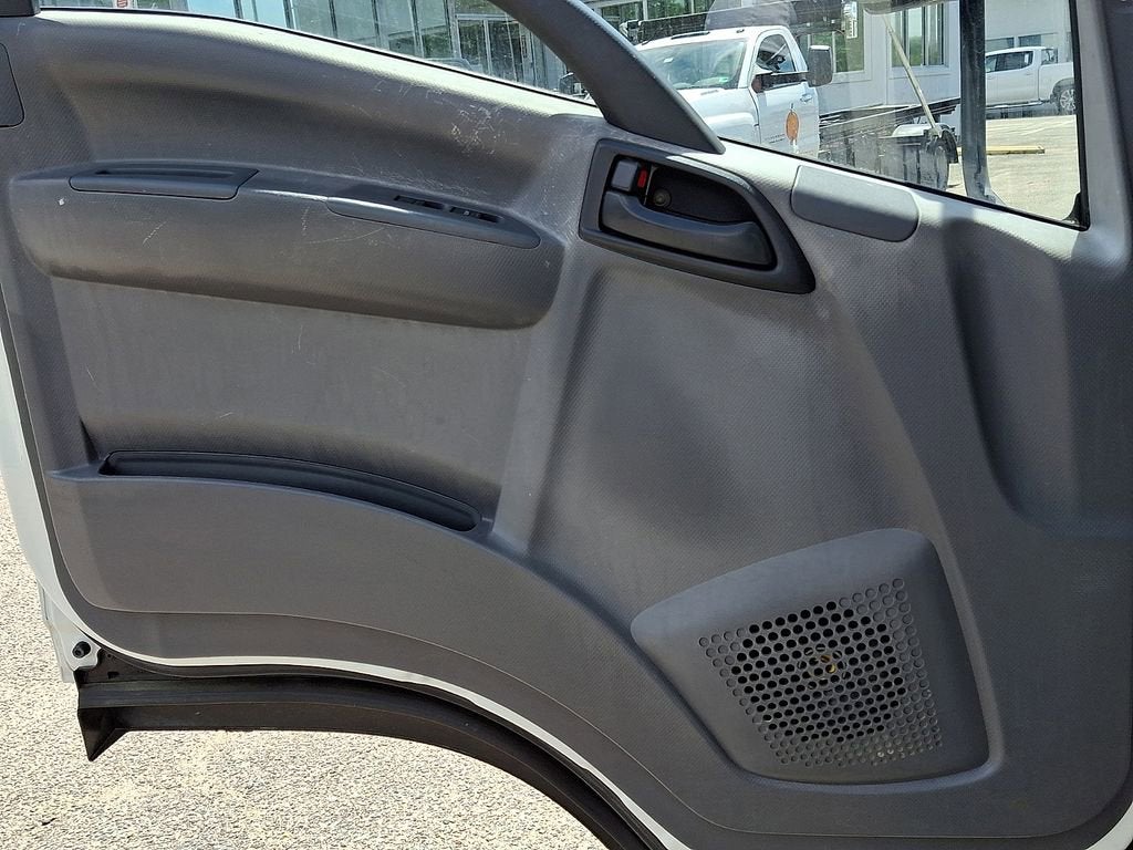 2017 Chevrolet Low Cab Forward 4500 HD NA