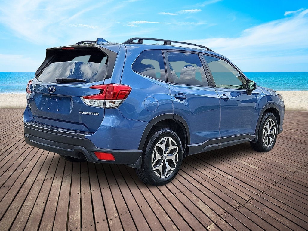 2022 Subaru Forester Premium
