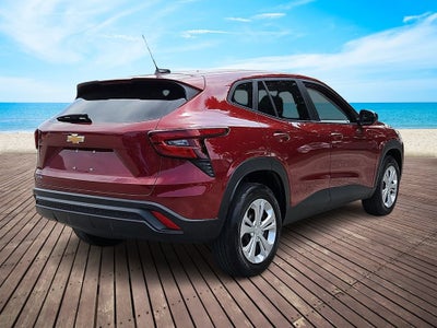 2025 Chevrolet Trax LS
