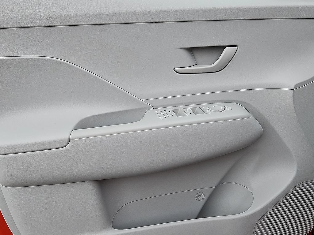 2024 Hyundai Kona SE
