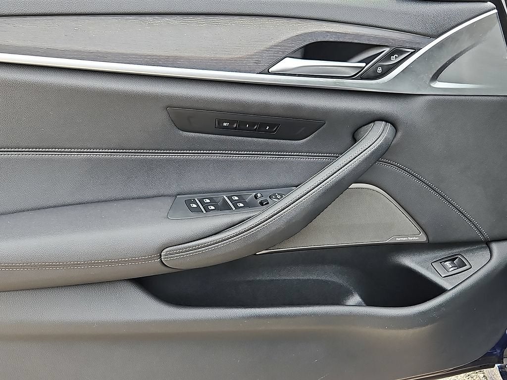 2023 BMW 5 Series 530i