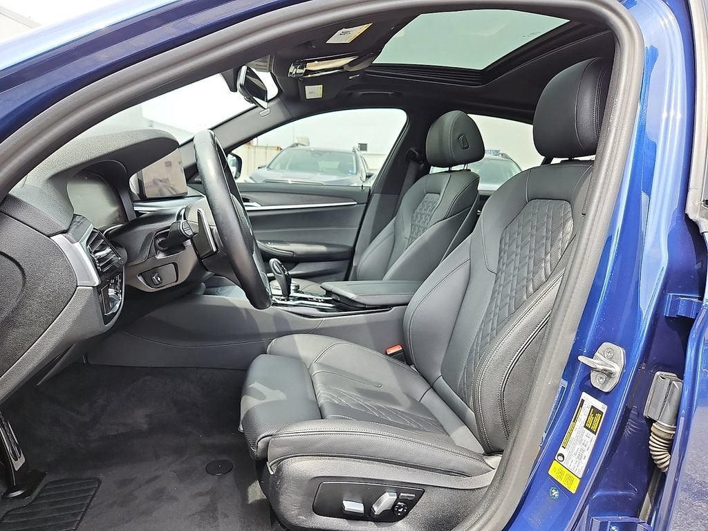 2023 BMW 5 Series 530i