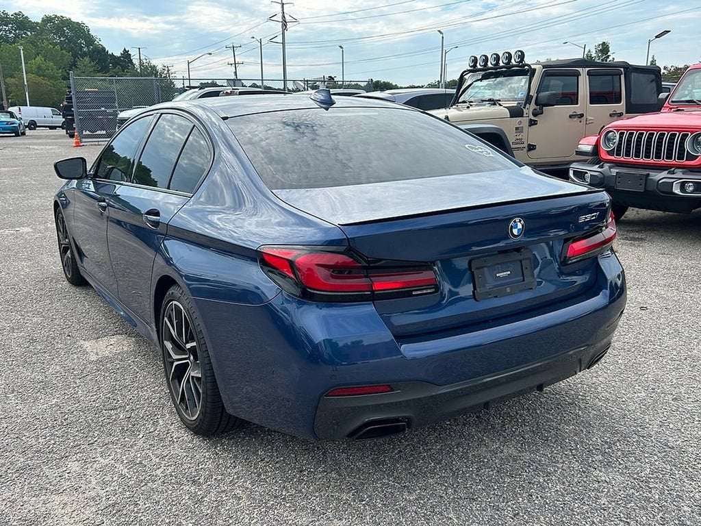 2023 BMW 5 Series 530i