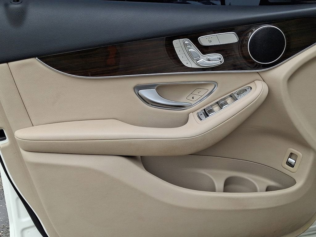 2017 Mercedes-Benz GLC 300 4MATIC®