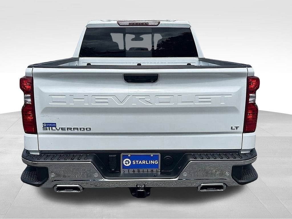 Chevrolet Silverado 2