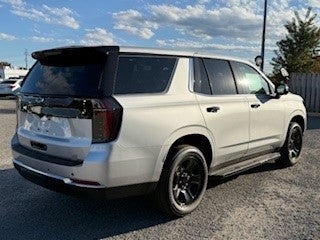 Chevrolet Tahoe 1